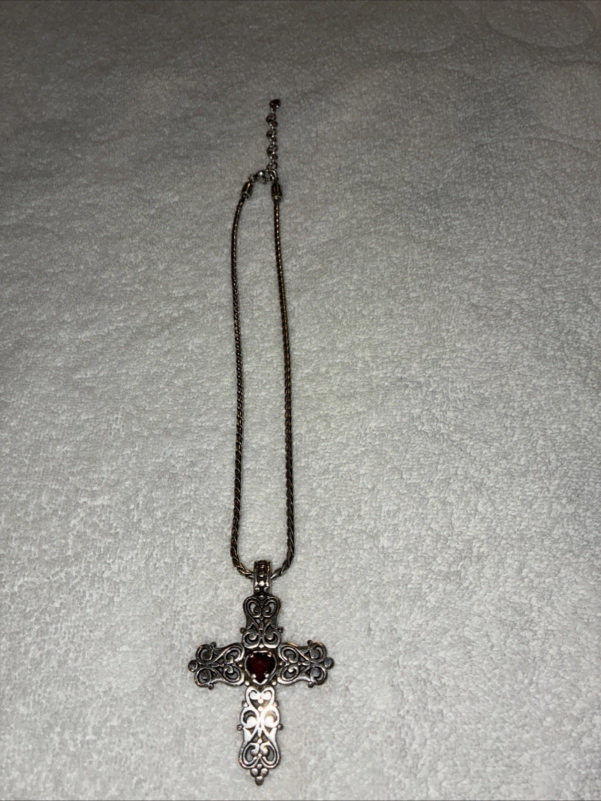 Beautiful BRIGHTON SILVER 13-1/2”ENDLESS LOVE CROSS NECKLACE RED CRYSTAL HEART