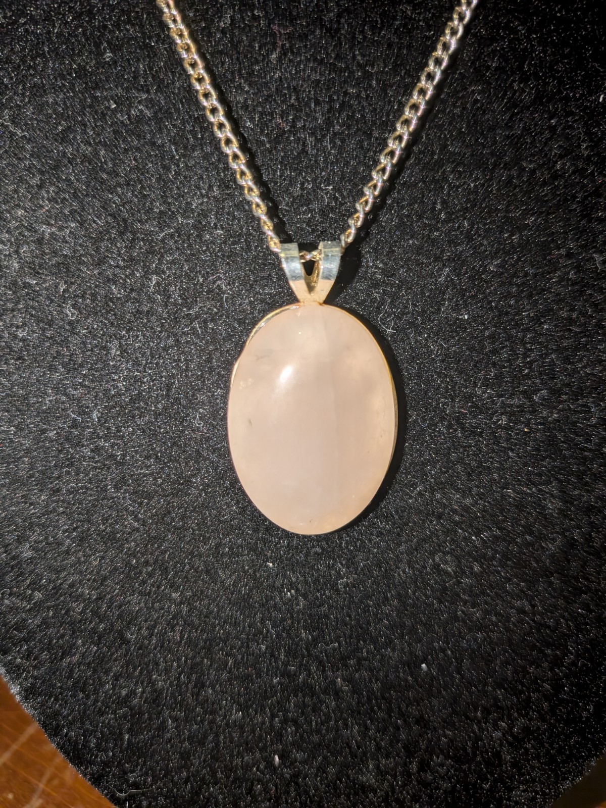 Rose Quartz Oval Bezel Charm Pendant Silver Tone Cable Chain Necklace