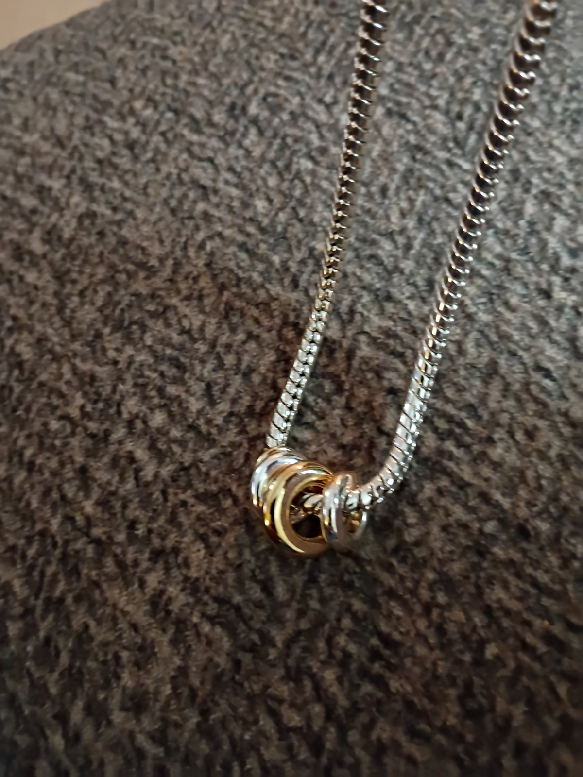 FI Brand Necklace, Silver Tone Metal Cord Chain, Rings