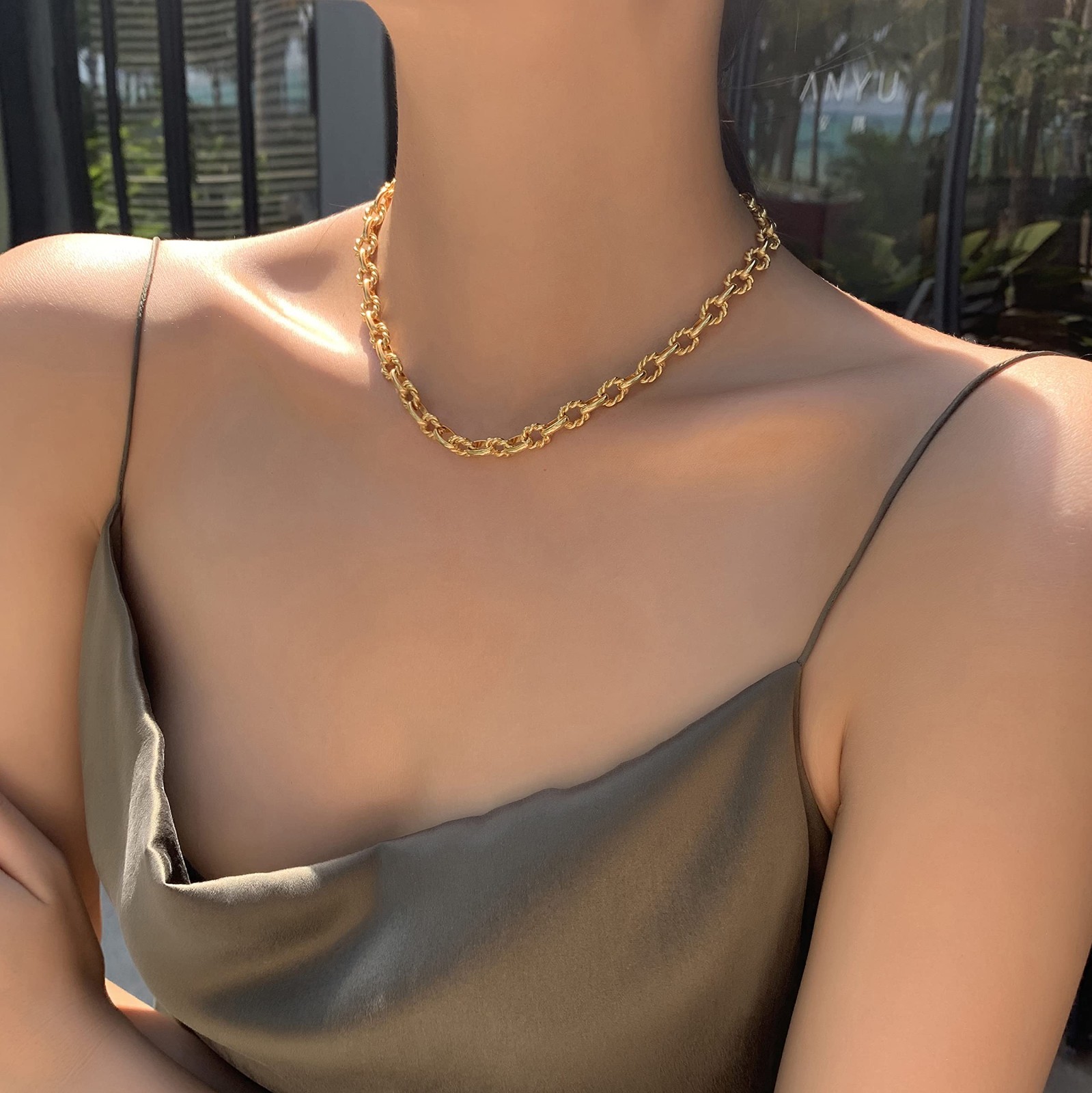 Chunky Gold Choker Necklace for Women – 18K Plated Twisted Oval Link Chain Jewel