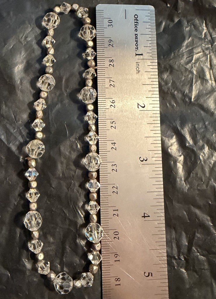 Clear Crystal Beaded Bracelet Silver Tone Ball/Bead Chain 5 in drop