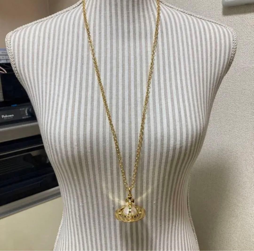 Vivienne Westwood Necklace pearl Small Orb gold w/drawstring [E0090