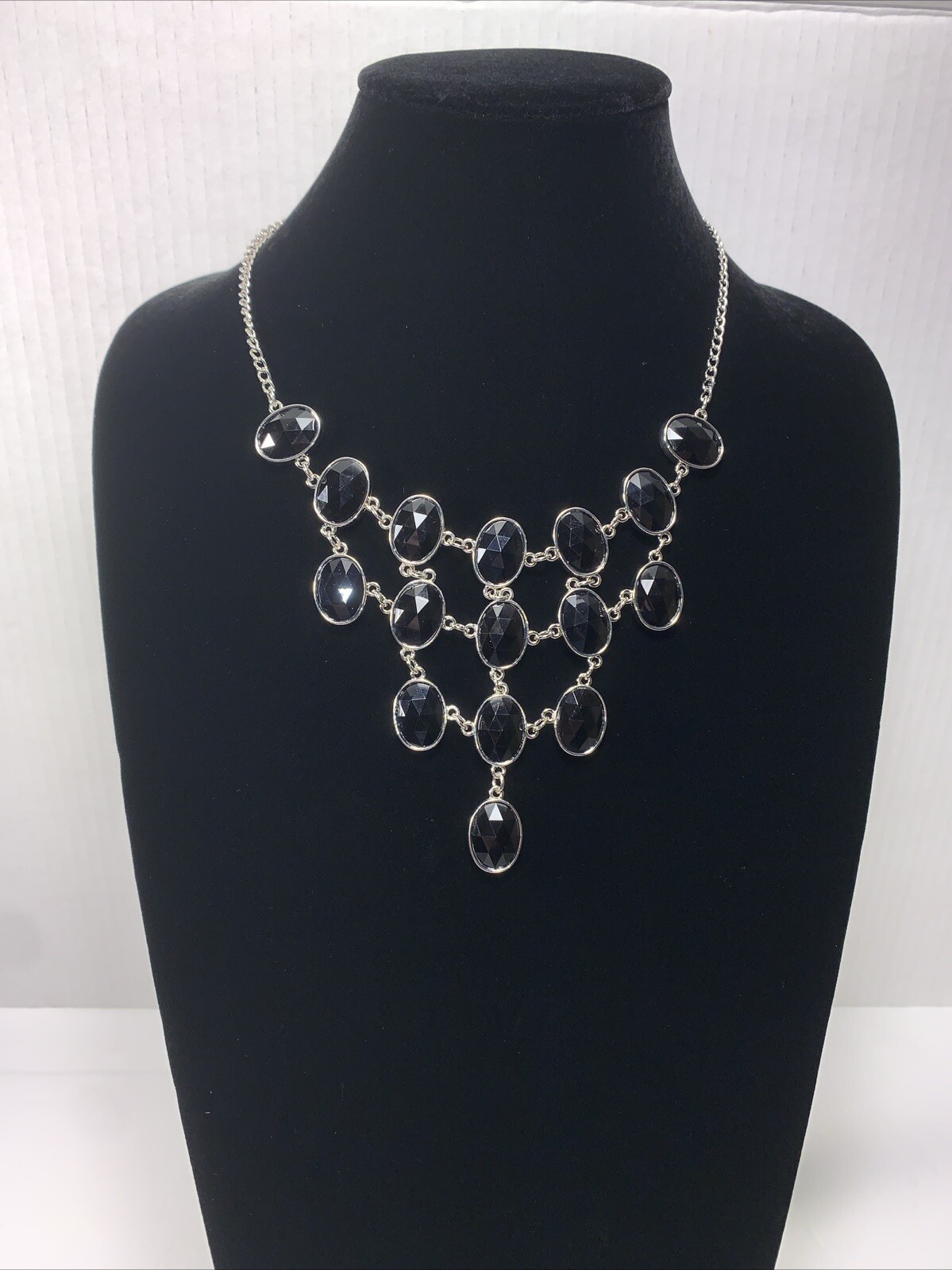 C 1945 Statement Bib Necklace in Silver & Black Big Stones Adjustable 19”-22”