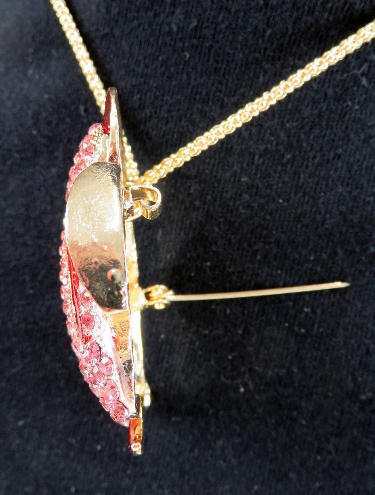 NWT-Betsey Johnson Pink & Red Striped AngelFish Pendant Brooch Goldtone Necklace