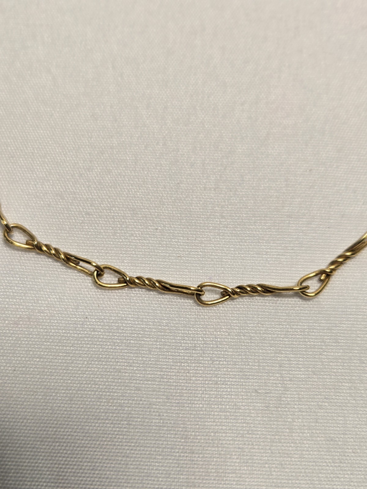 Gold Tone Necklace Twisted Pattern Fashion Costume Jewelry