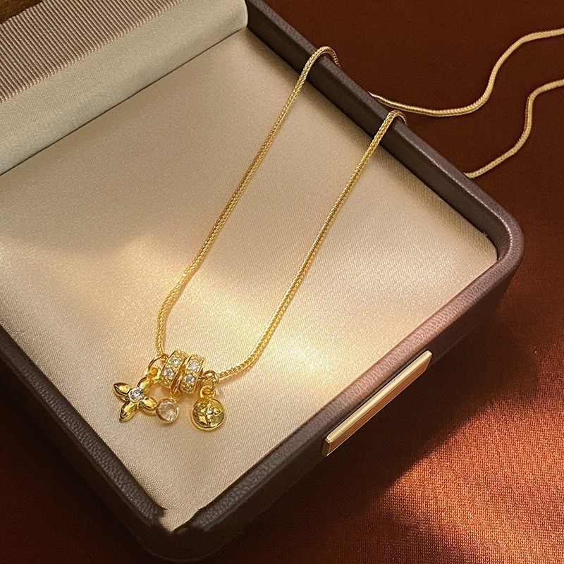 14k Gold-plated Zircon Inlaid Necklace Women’s Star Pendant Collarbone Chain