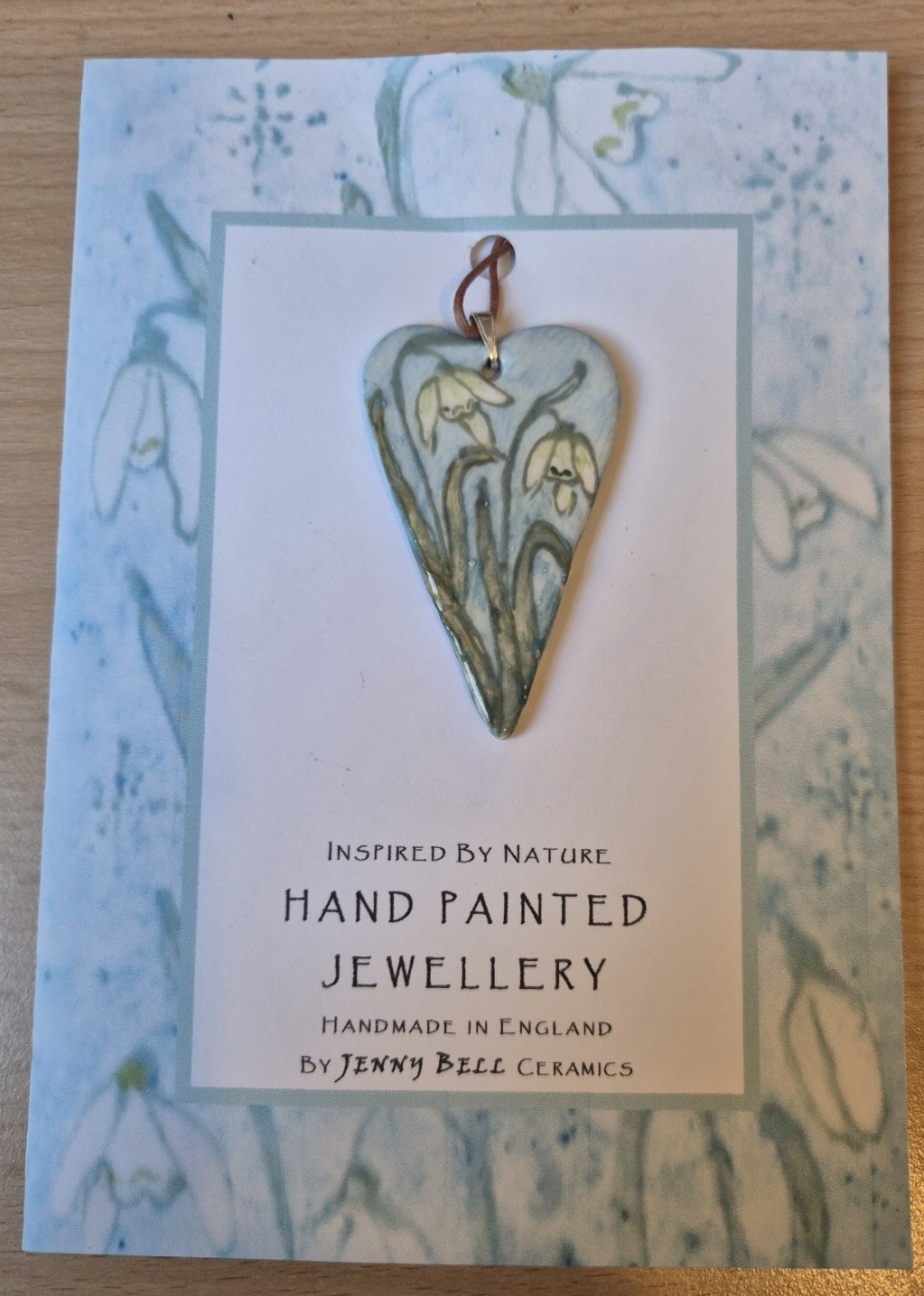Snowdrop ceramic pendant – Hand Painted – height 6 cm – cord 46 cm