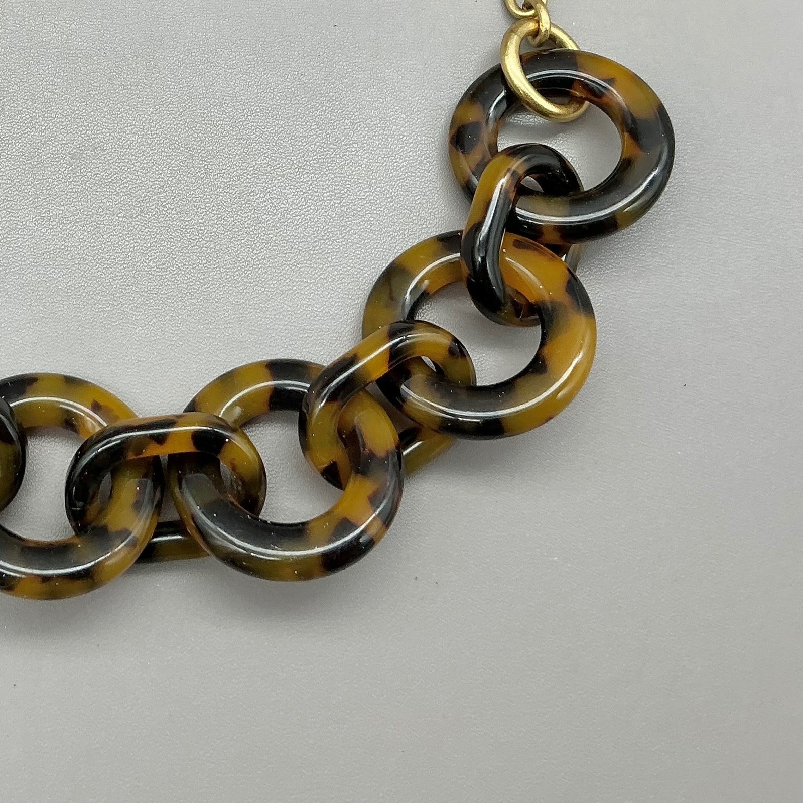 J.Crew Necklace Tortoiseshell Resin Link Statement Gold Tone Chain 18-20 In