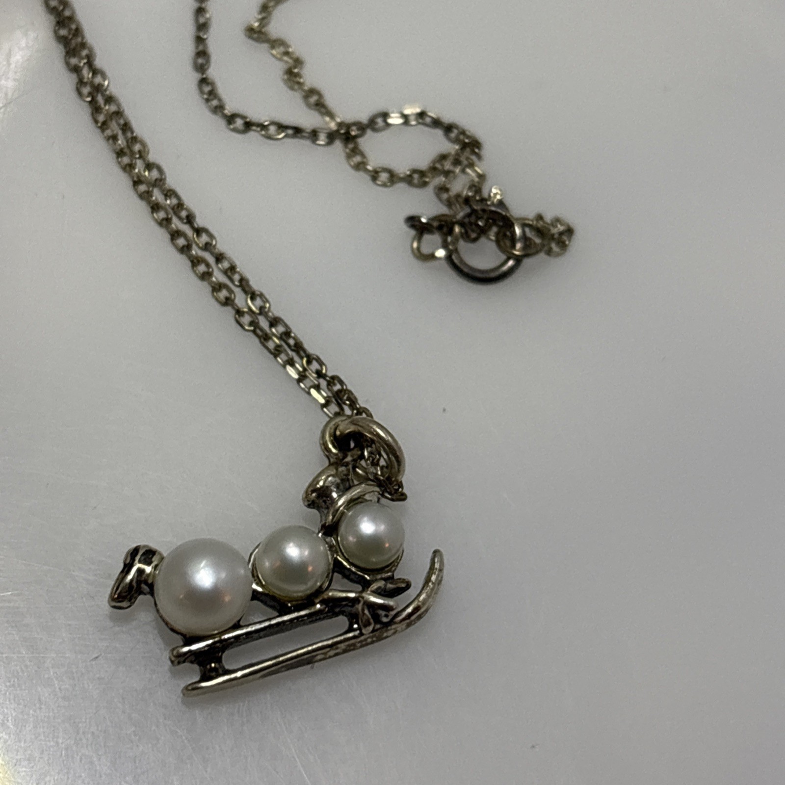 Sterling Silver Pearl Snowman On Sled Pendant Necklace Charm 18″ 14C