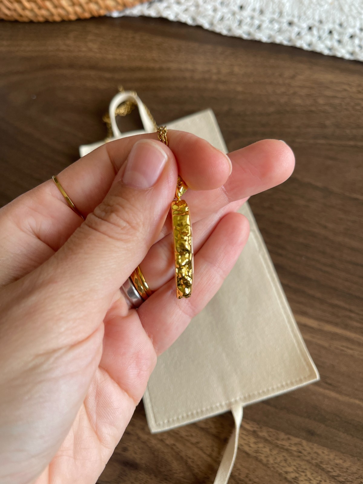 Gold Daisy Pendant Necklace with Resin Flower