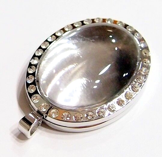40×30 mm Origami Owl Silver 32 Crystals Floating Locket (Cameo Included), Nice