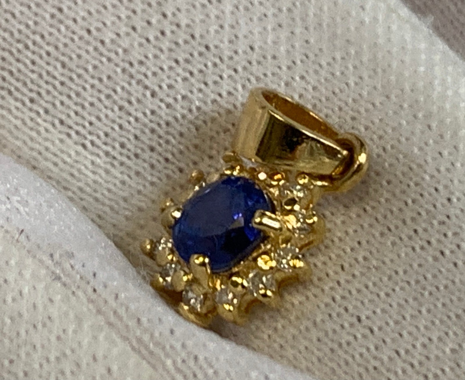 14K Yellow Gold Charm .91g Fine Jewelry Sapphire Color Stone Charm *READ*