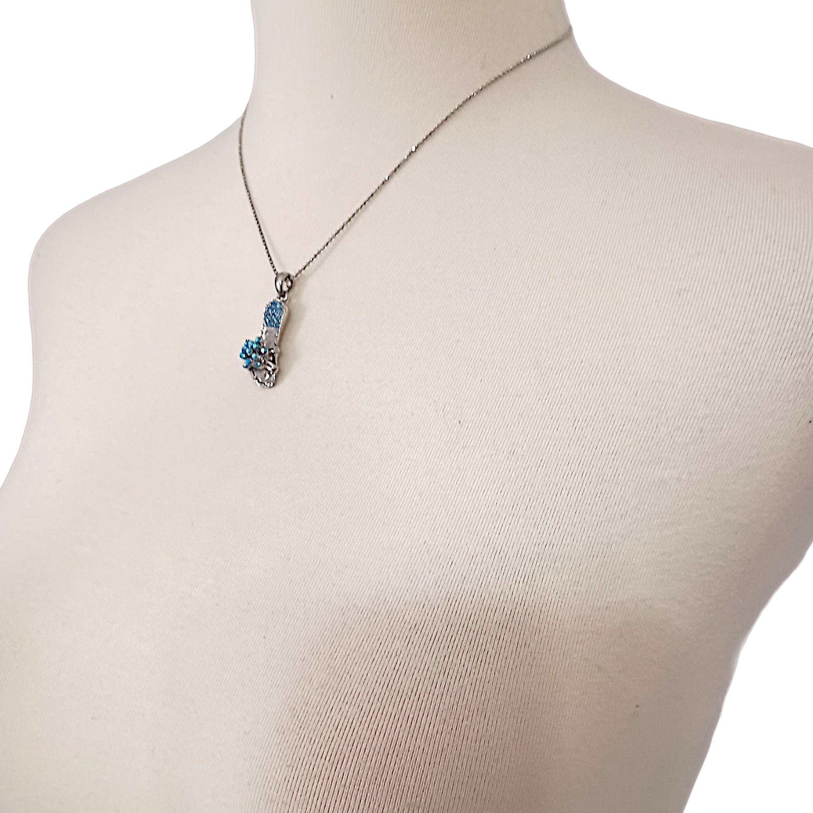 Vtg Blue Rhinestone Flip Flop Pendant Necklace Beach Coastal Y2K Silver Tone