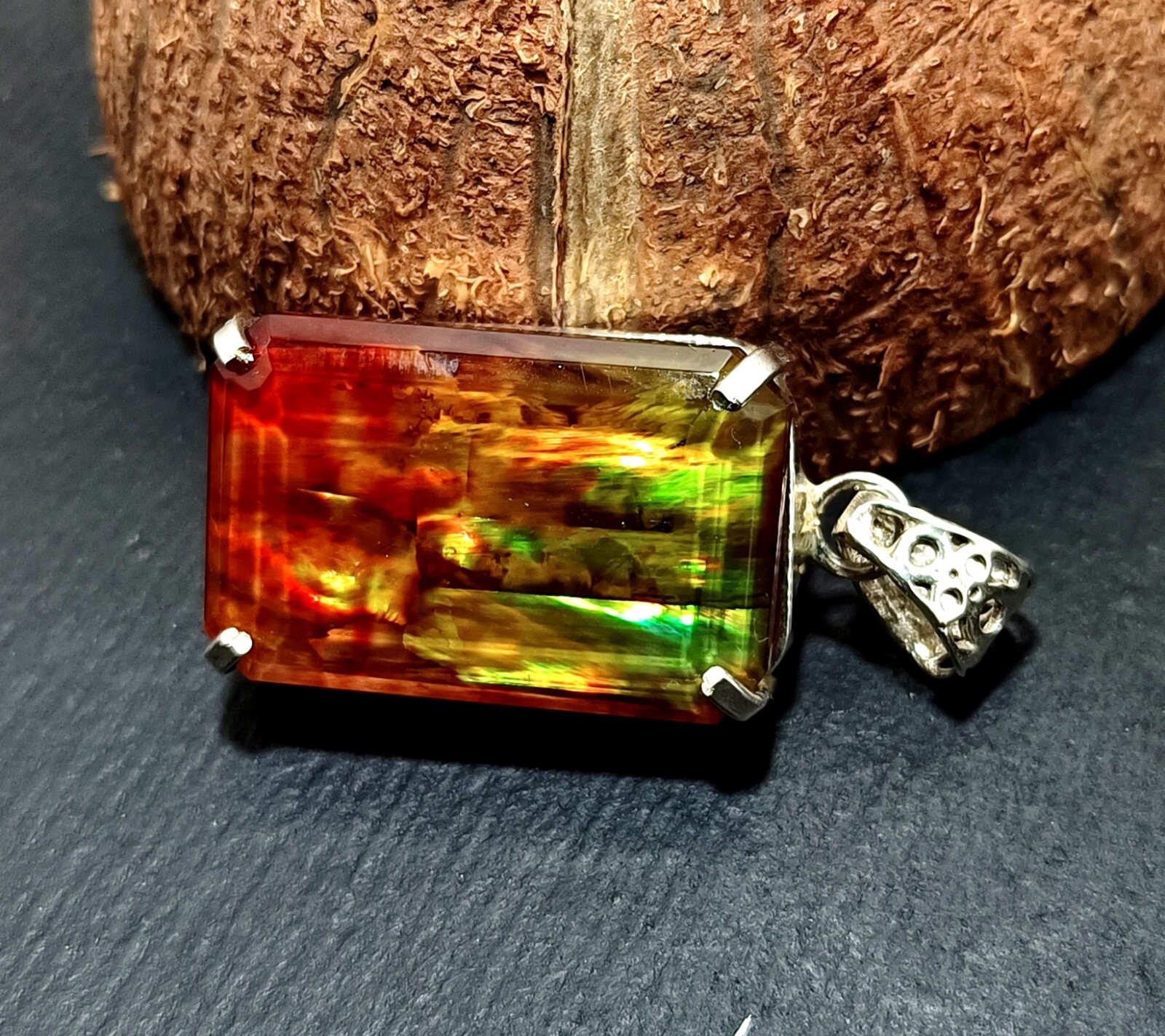 58.40 Ct Natural Ammolite 925 Solid Silver Rainbow PENDANT Certified Gemstone