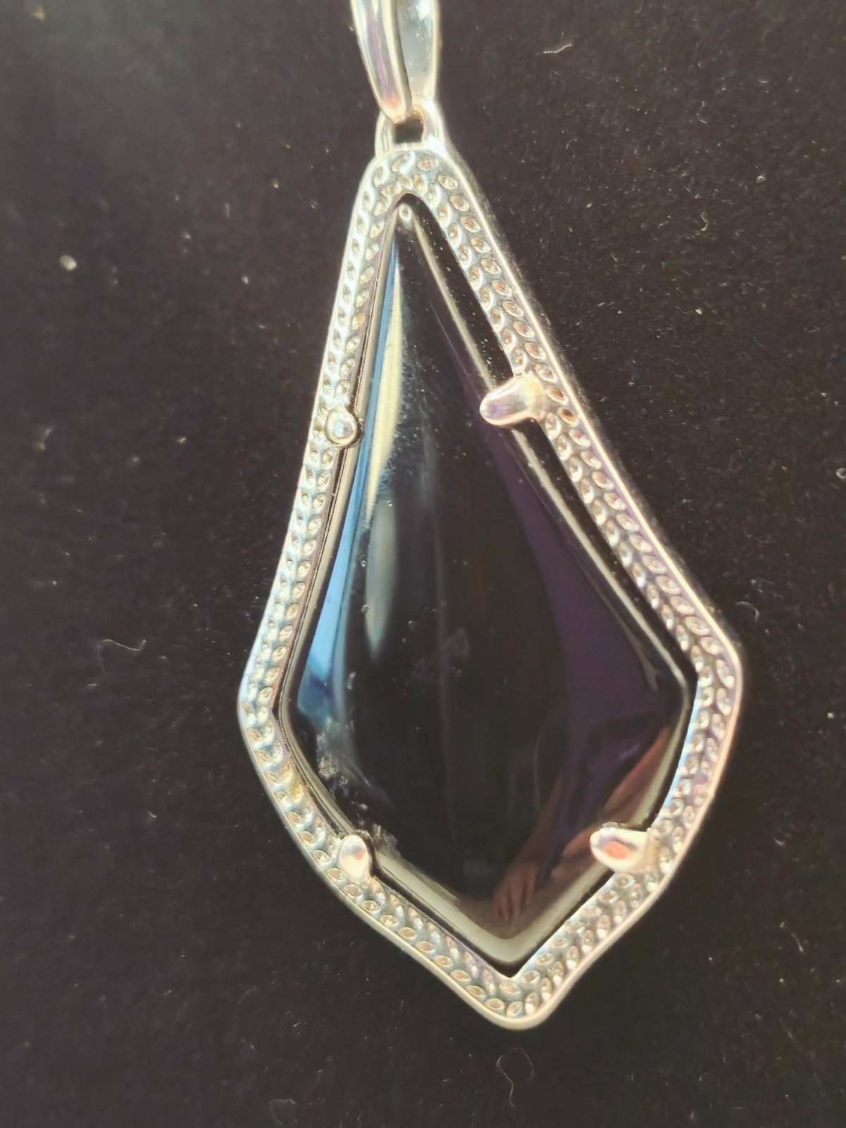 Kendra Scott Sophee Diamond Shaped Pendant Necklace Silver Tone Chain Minimalist
