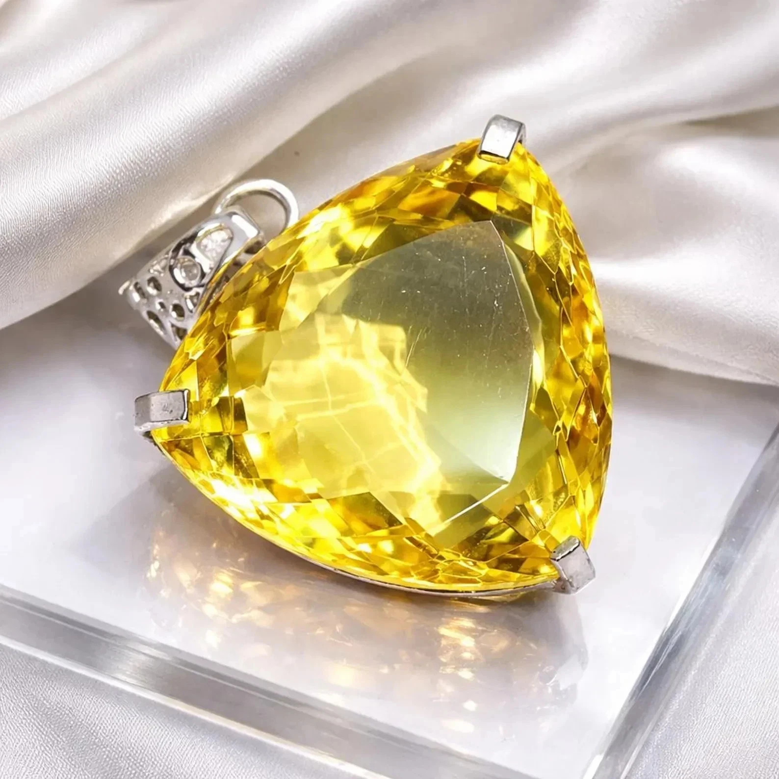 55 CT+ Flawless Yellow Topaz Pendant 925 Sterling Silver Plated Handmade Jewelry