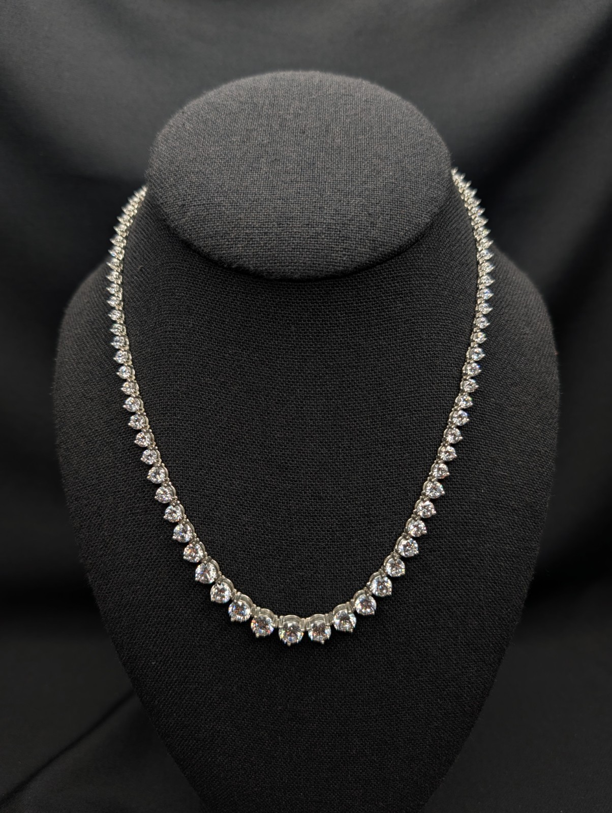 Sterling Silver Cubic Zirconia Graduated Tennis Necklace 17″