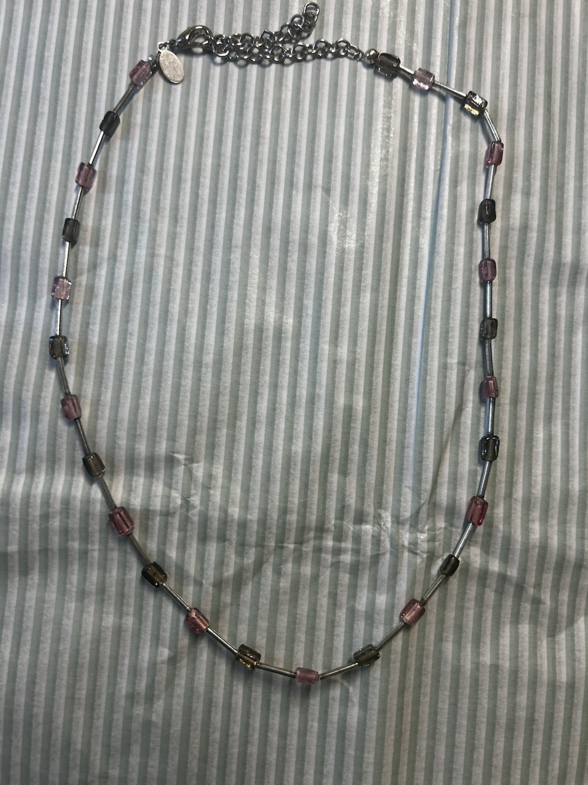 Worthington Pink Gray Beaded Necklace Silver Tone Adjustable Minimalist
