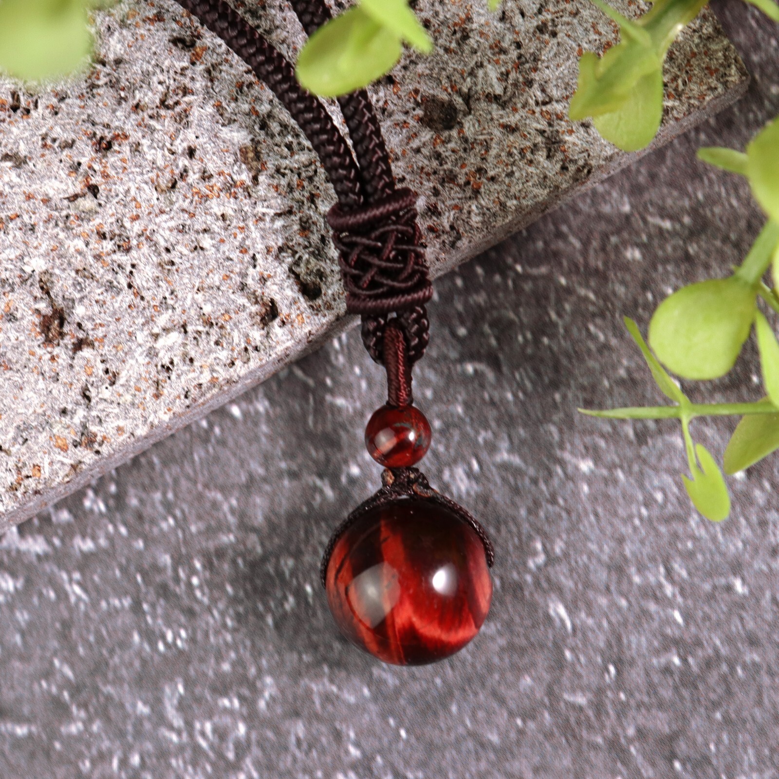 Natural Red Tiger’s Eye Stone 16mm Bead Pendant Necklace Healing Crystal Amulet