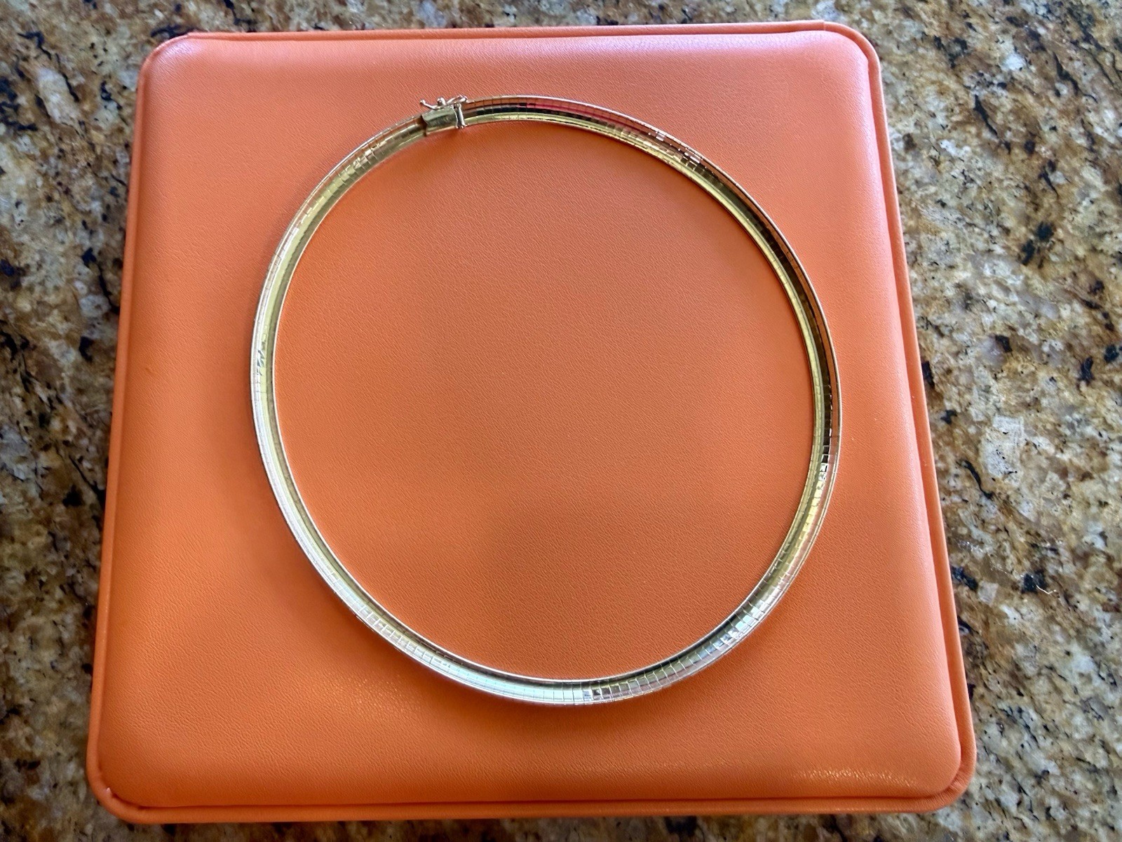 Vintage 14K Yellow Gold 6mm Domed Omega Choker Necklace 32g 16.5″ Italy BRI