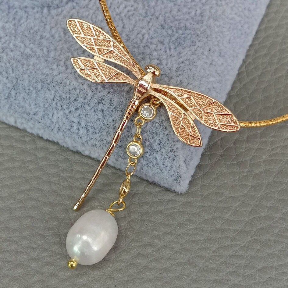 Gold Plated Dragonfly Charms White Rice Pearl Choker Necklace 16″