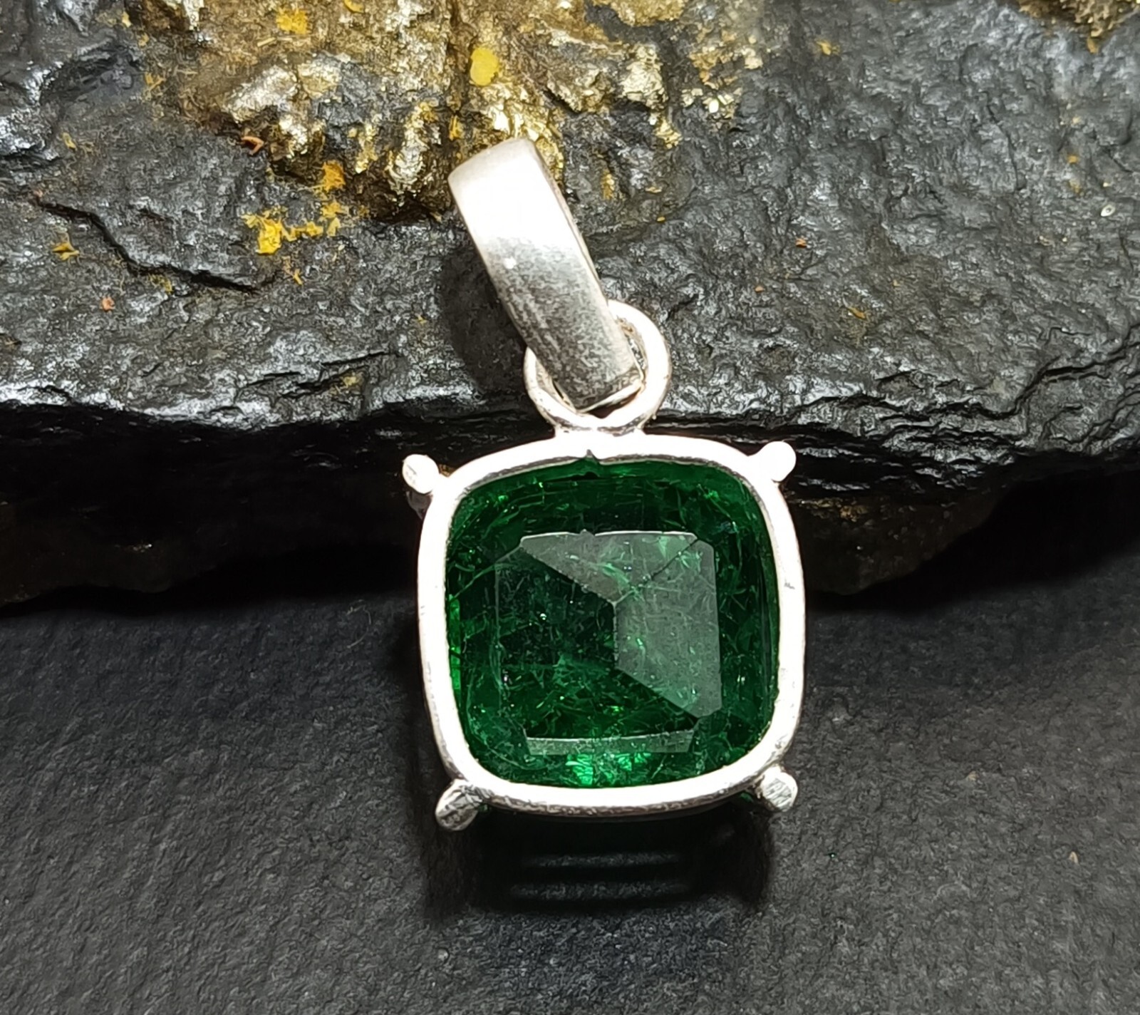 Certified 25.0 Ct Natural Emerald In Solid Silver Asscher Cut Pendant Gemstone