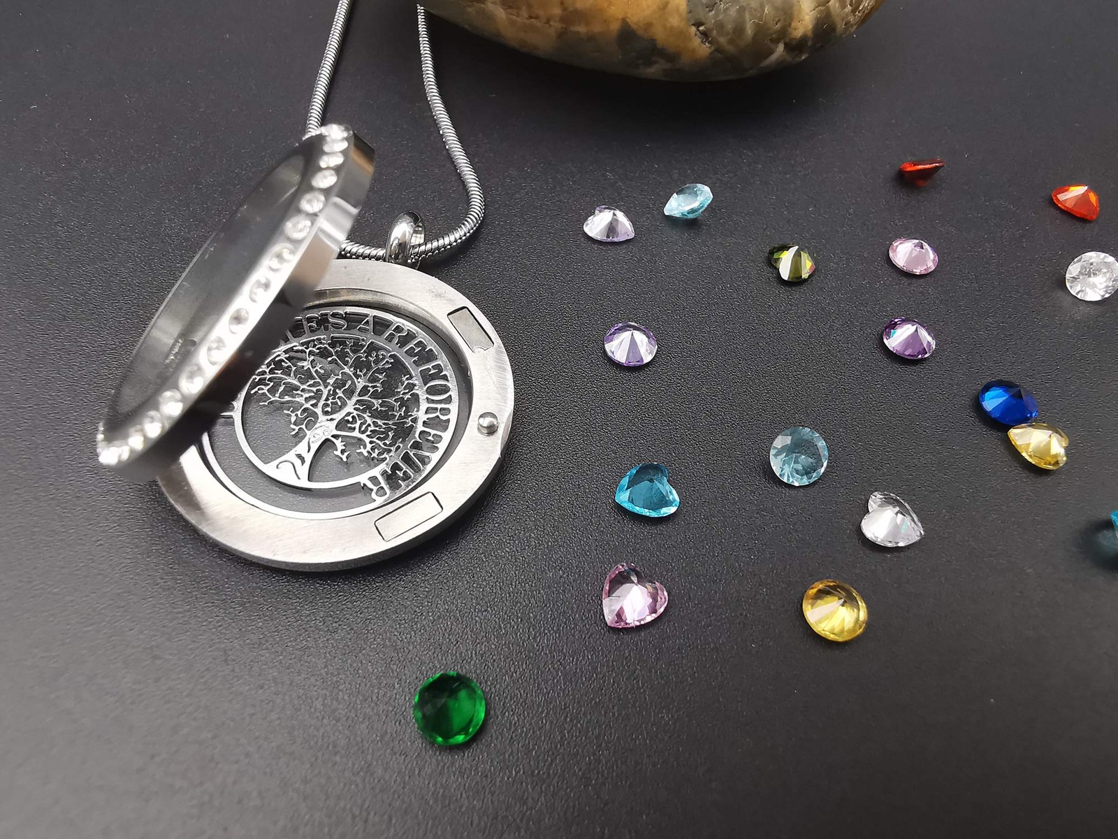 Family Tree of Life Necklace, Floating Locket with 24 Birthstones