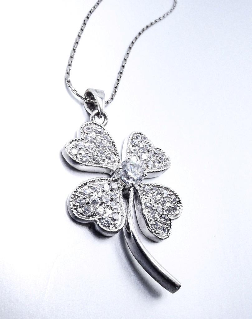 NEW 18kt White Gold Plated Crystals Four Leaf Clover Flower Pendant 16″ Necklace