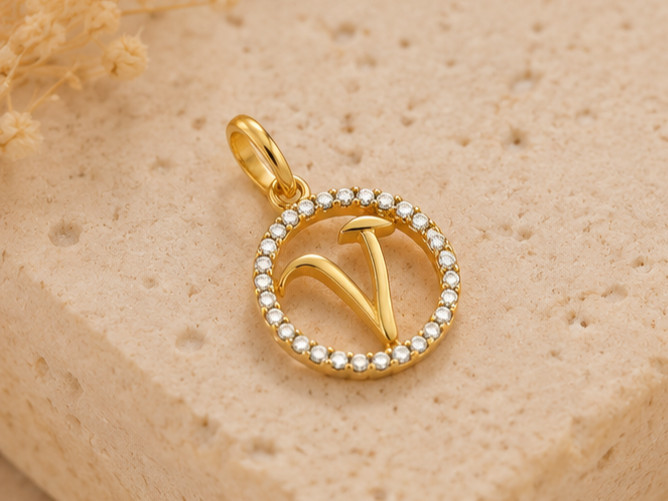 1ct Round Cut Simulated Diamond Unisex Initial V Pendant 14k Yellow Gold Plated