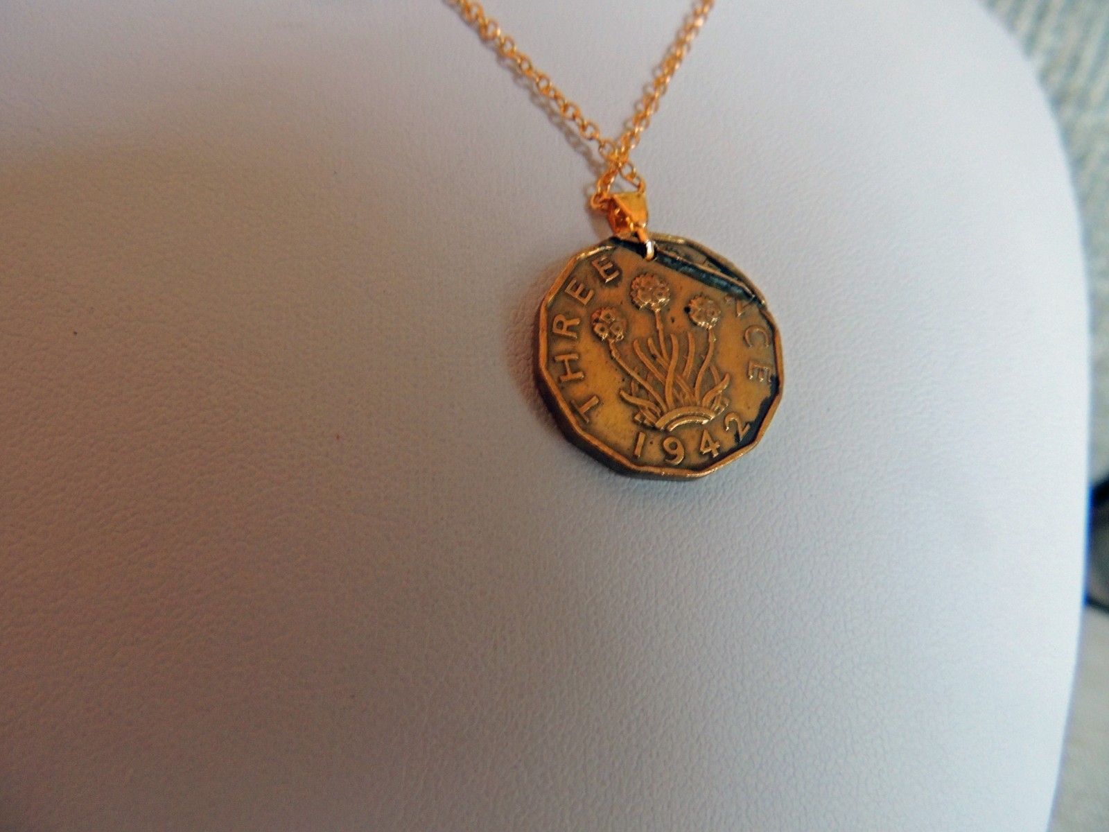 England English coin necklace 1942 3 pence 20 inch chain