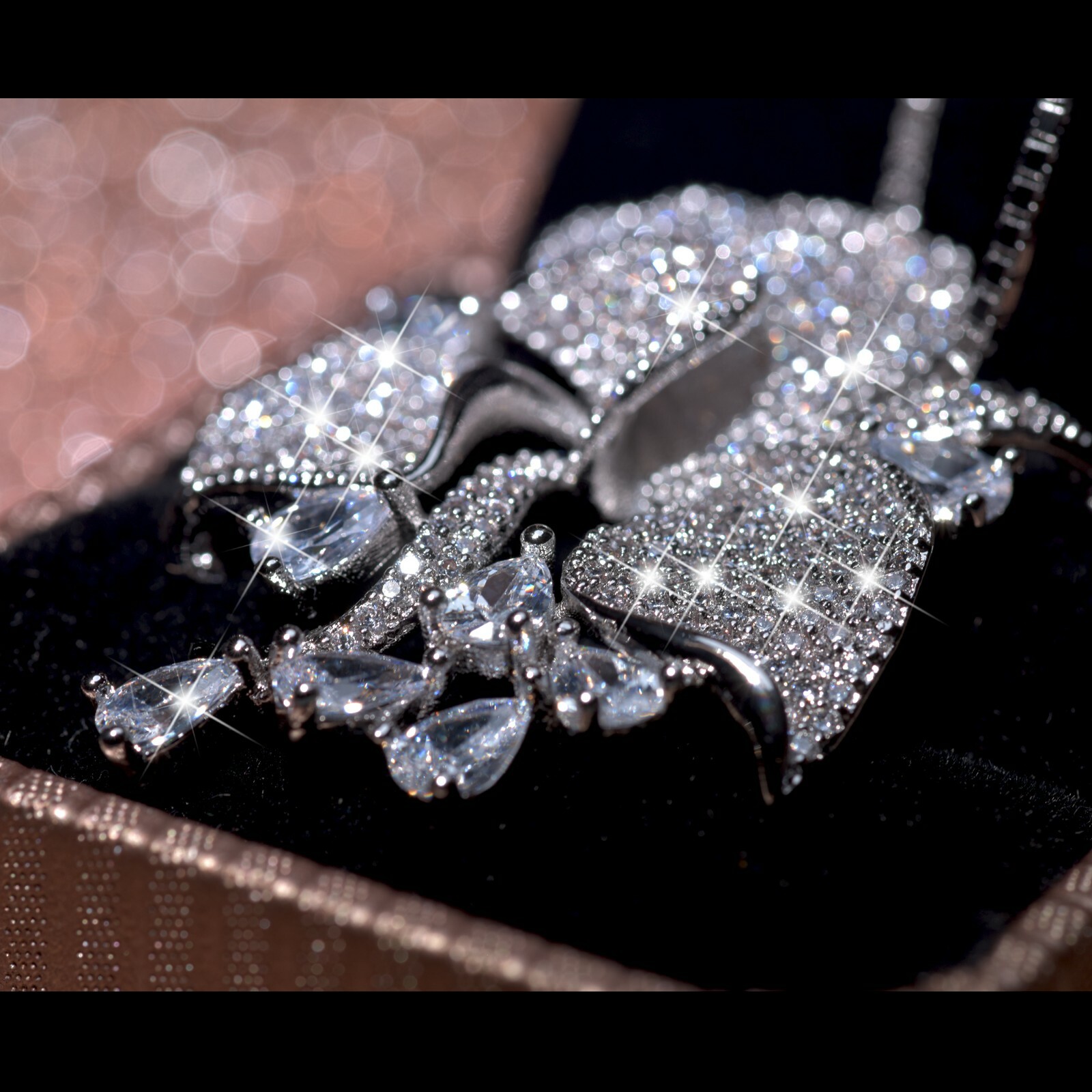 18K WHITE GOLD FILLED SIMULATED DIAMOND WEDDING PARTY FLOWER NECKLACE LUXURY GEM