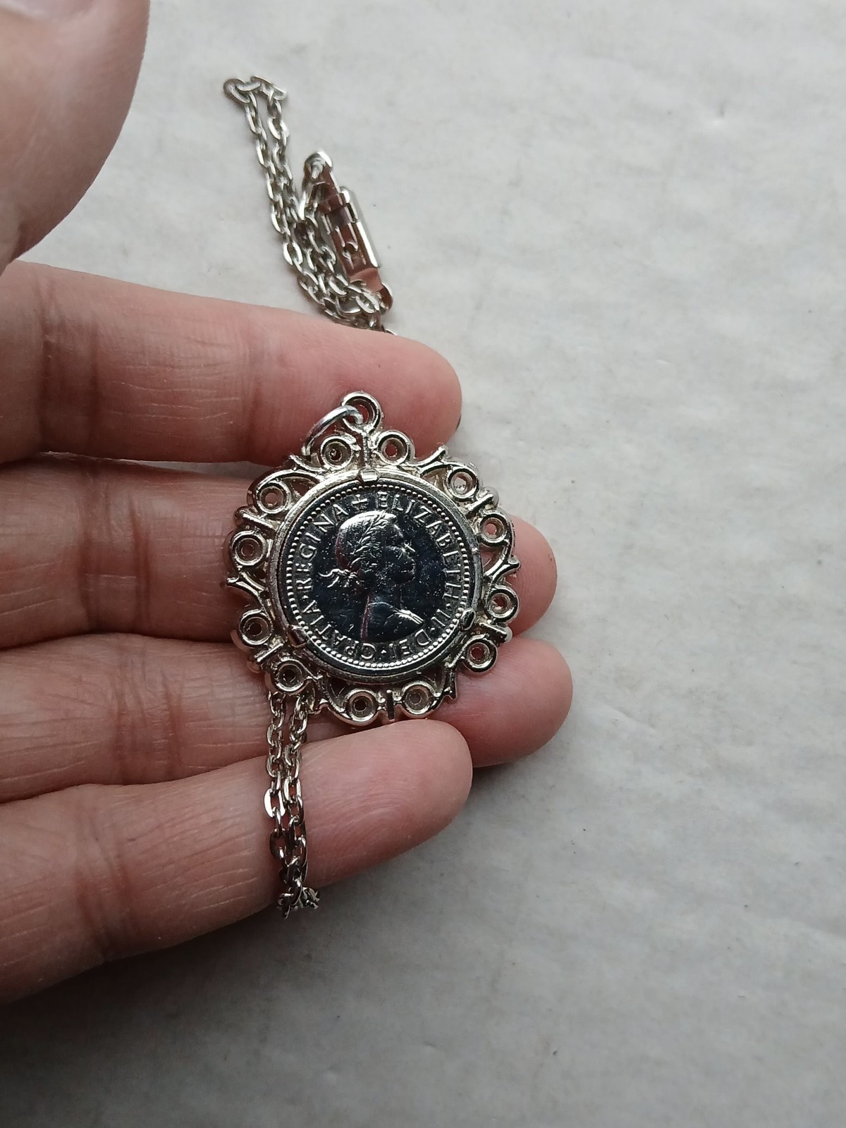 Queen Elizabeth Rear Sixpence Coin Pendant on a Metal Necklace 47cm Length #411