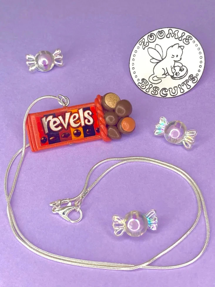 Revels necklace handmade (polymer clay) retro and unique