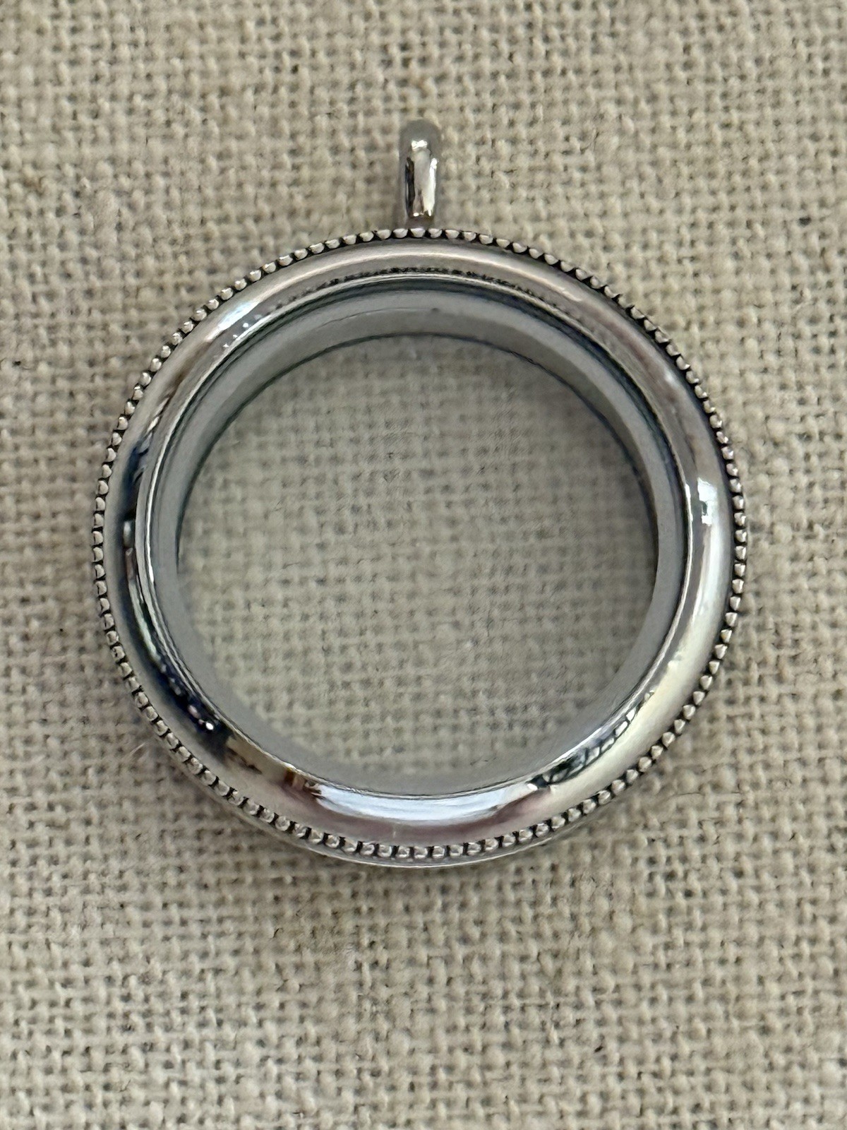 Authentic Origami Owl Large Heirloom Twist Living Locket NEW