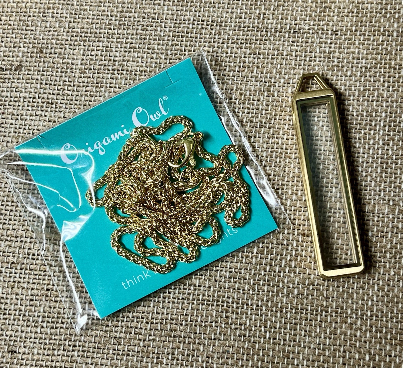 Origami Owl Retired Brush Gold Vertical Bar Hinge Locket With Chain