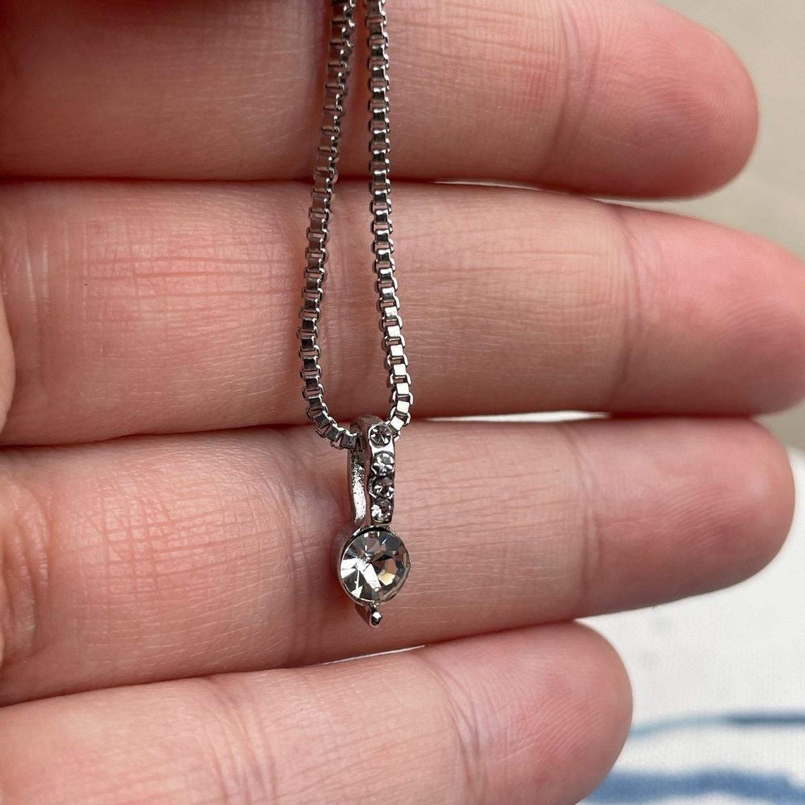 Beautiful Zircon drop pendant necklace 18 – 20 in. Chain new gift faux diamond