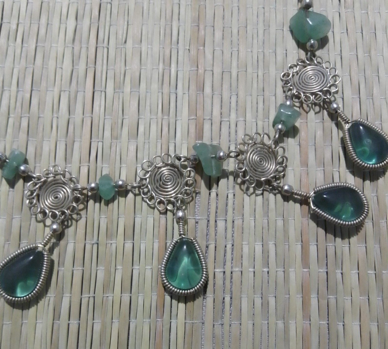 Green Teardrop Necklace with Silver Tone Swirls and Green Stones 46cm Long