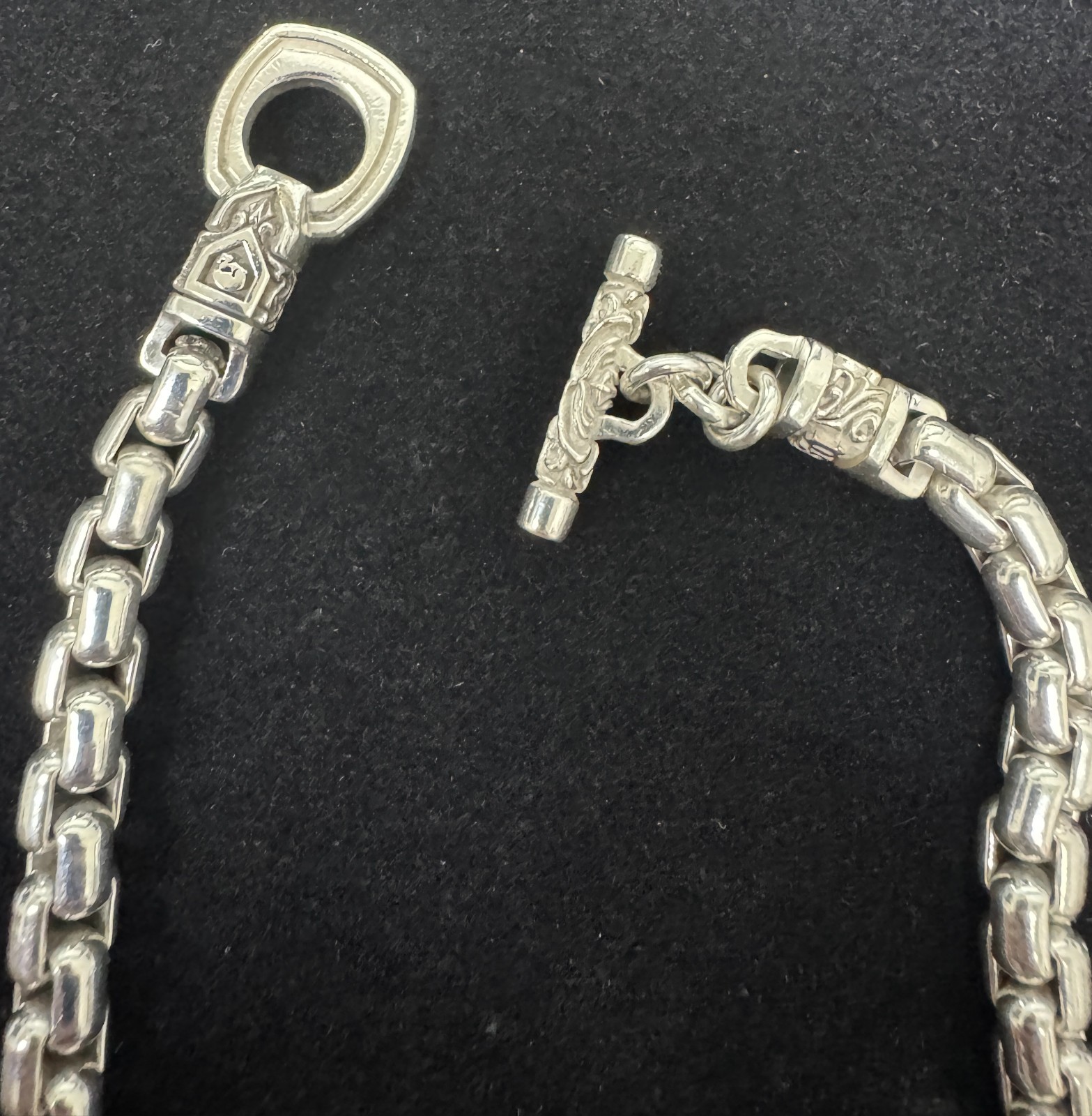 NightRider Classic Box Toggle Chain Necklace, 26″ /7.75mm 170gr