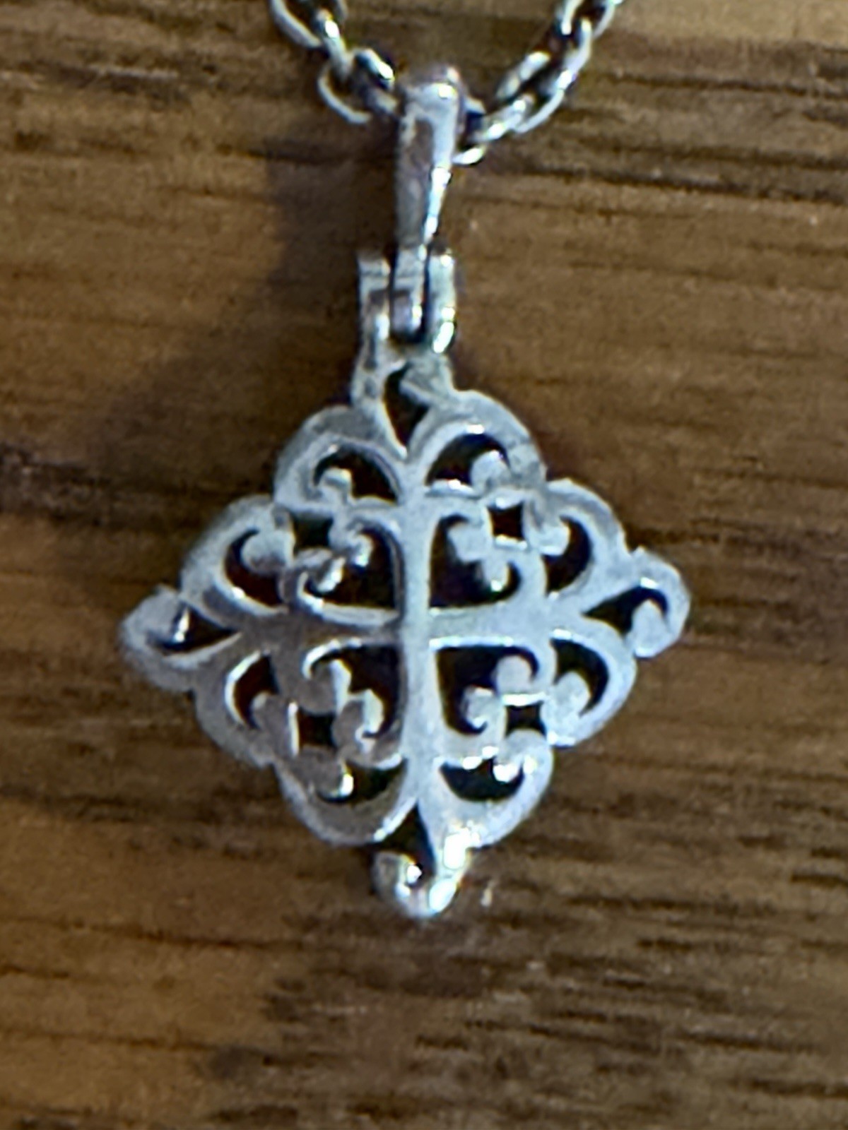 Lois Hill Signed Silver Toggle Cable Chain Necklace Square Filigree Charm 925