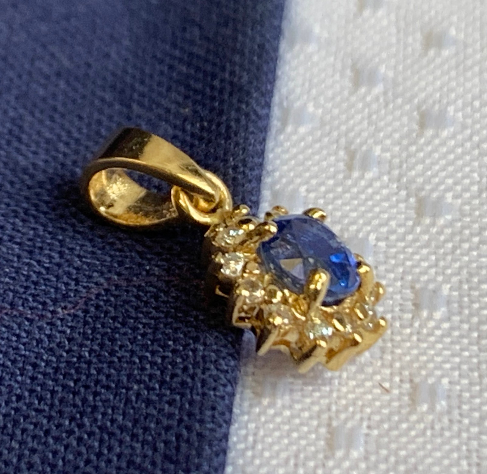 14K Yellow Gold Charm .91g Fine Jewelry Sapphire Color Stone Charm *READ*