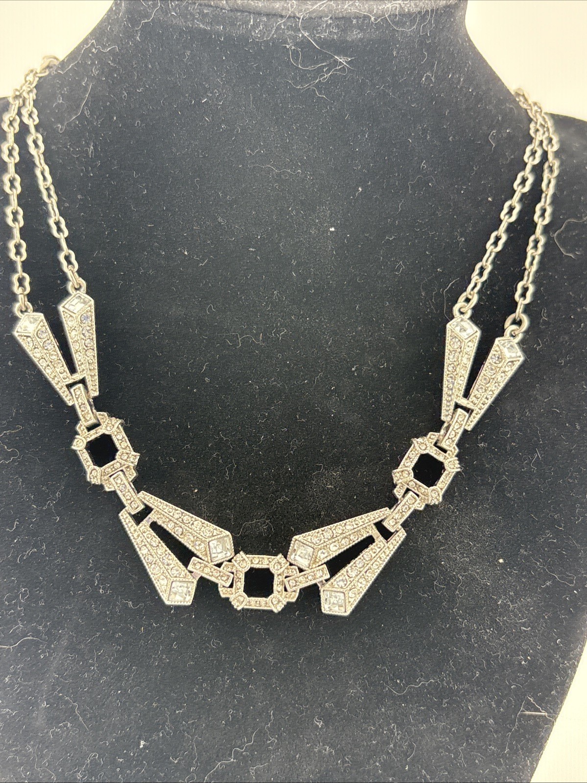 Jewelmint Rare Silver And Crystal 18.5” Long Necklace/chocker