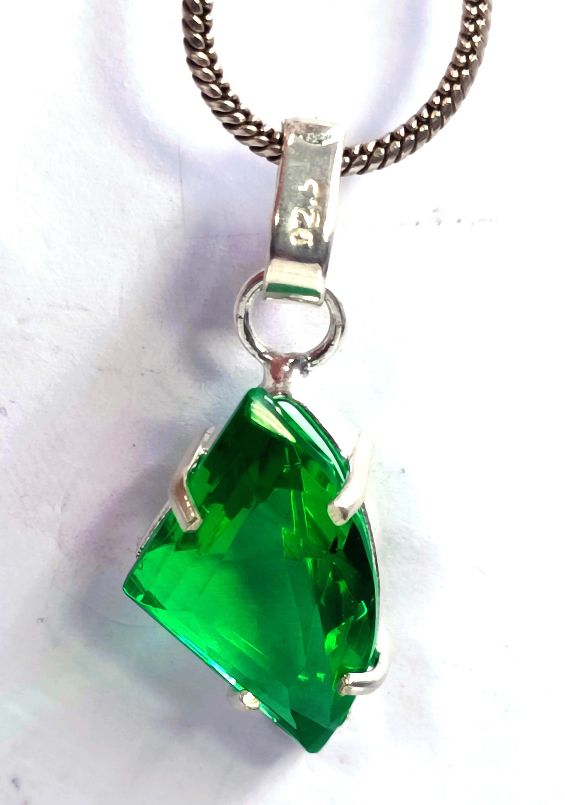 20 Ct Natural Green Emerald EGL Fancy Cut 925 Silver Pendant Free Chain 6FGT