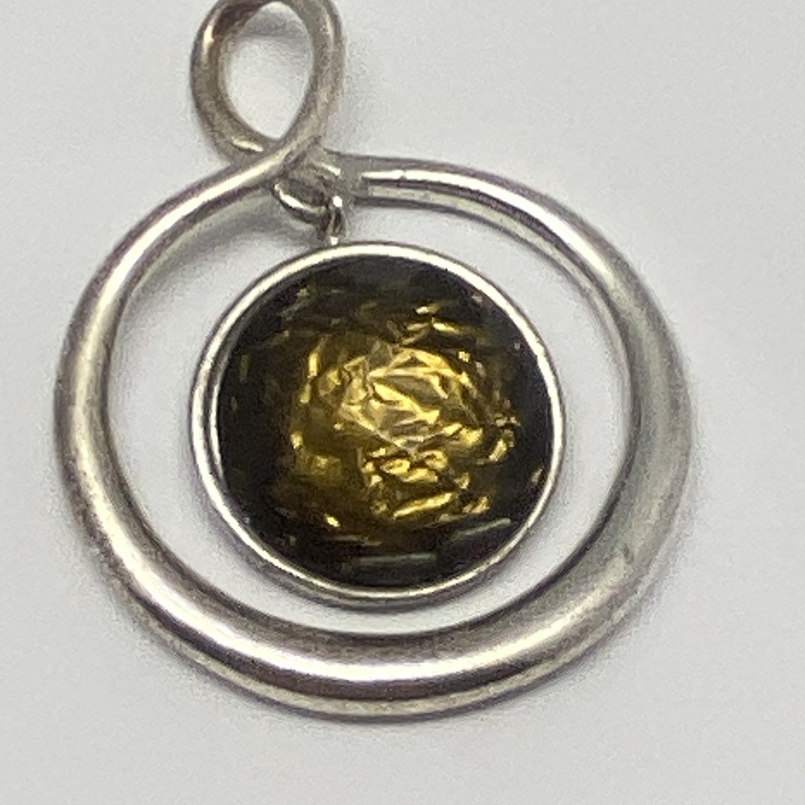 VTG Sterling Silver (untested) Open Circle Pendant Textured Green Amber Cabochon