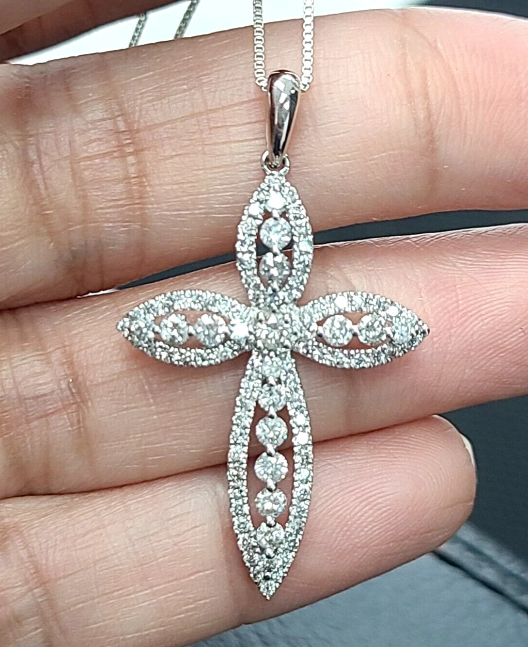 14k White Gold Plated 2Ct Round Cut Simulated Diamond Cross Pendant Necklace