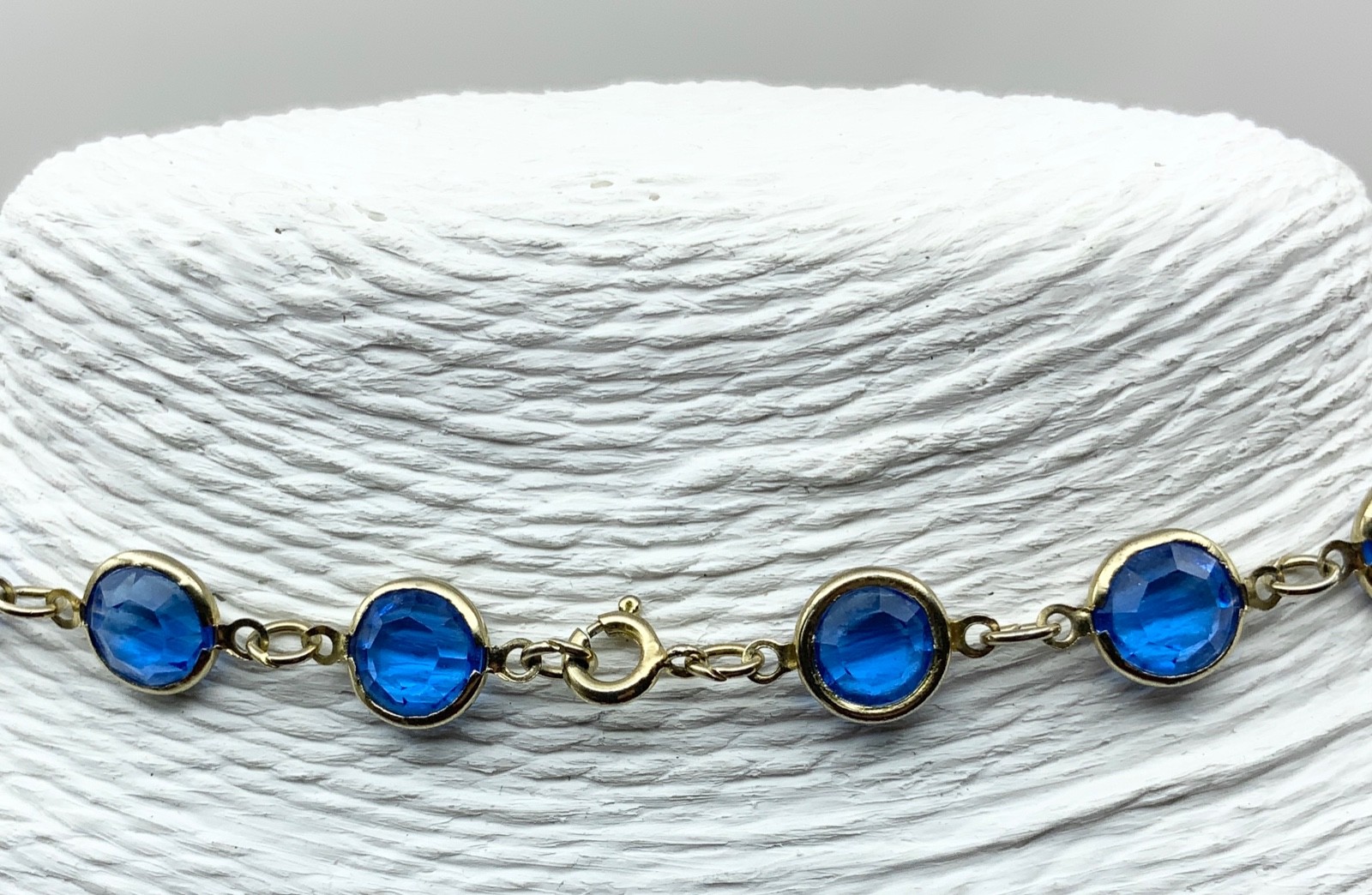 Vintage Blue Bezel Edge Necklace Gold Tone Metal Glass Beads 74cms
