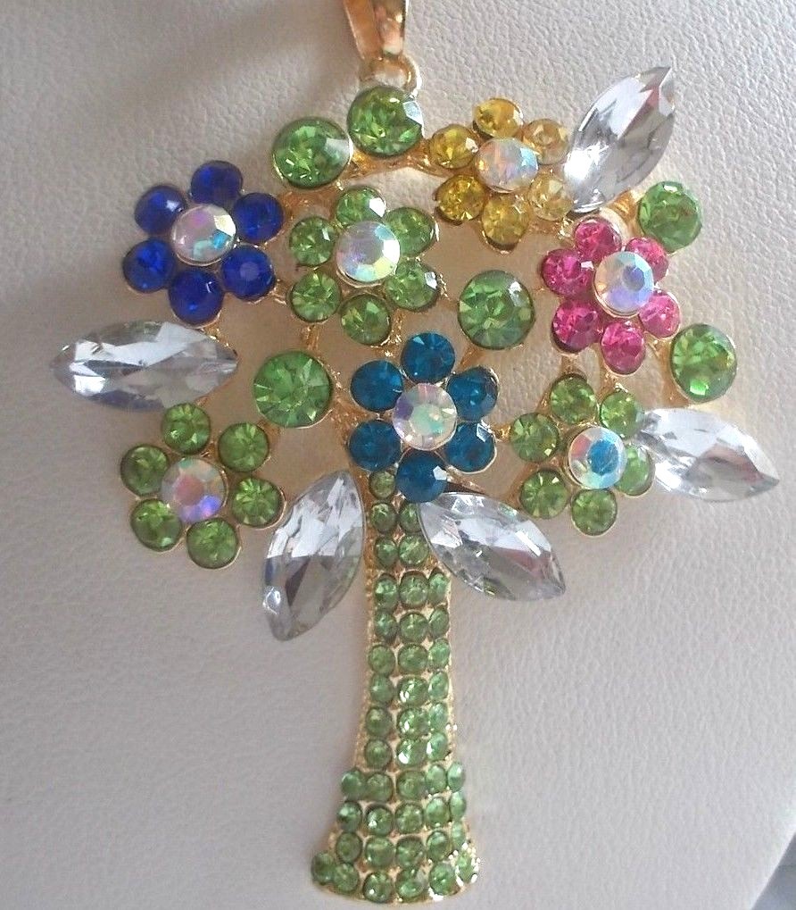 BETSEY JOHNSON LOVELY GREEN VASE WITH FLOWER BOUQUET PENDANT CHAIN NECKLACE