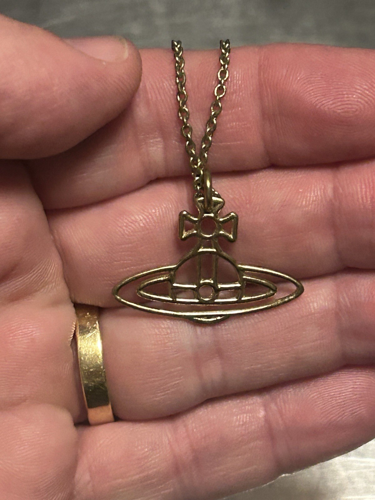 Vivienne Westwood Gold Tone Orb Charm Pendant Necklace Rope Chain Signed