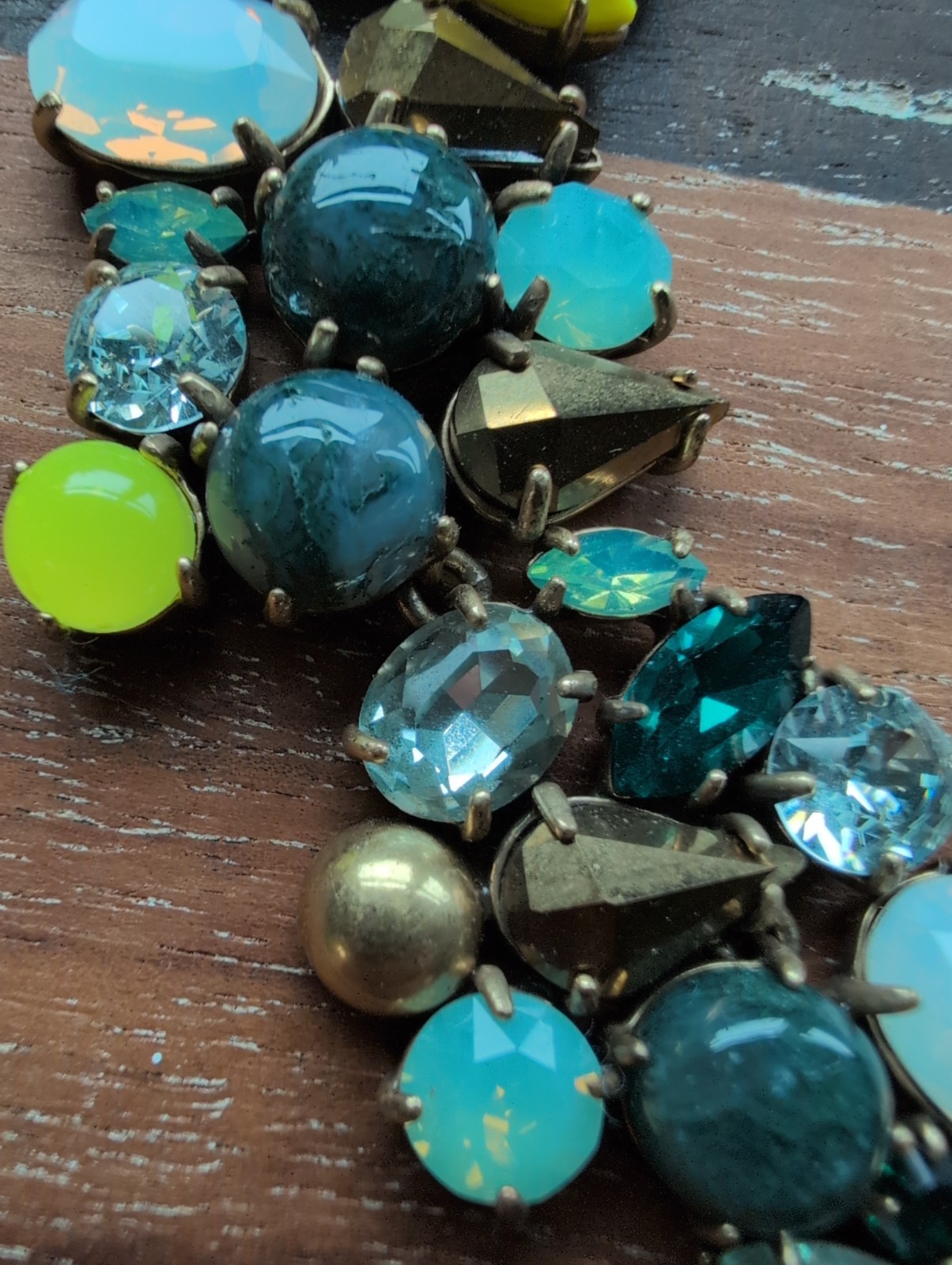 J CREW SPRING BLOOM TEAL LEMON OPAL STONE STATEMENT NECKLACE