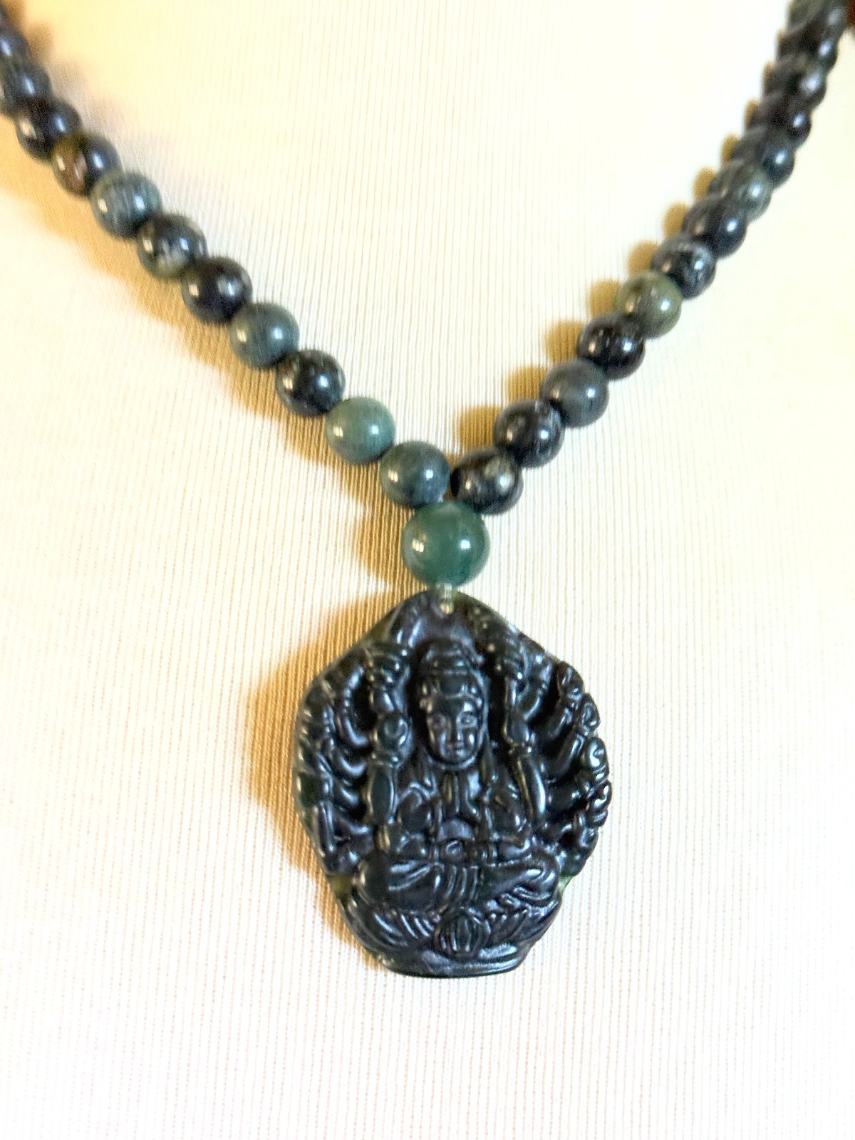 Chinese Guanyin necklace jadeite green black pendant jade unisex beaded China