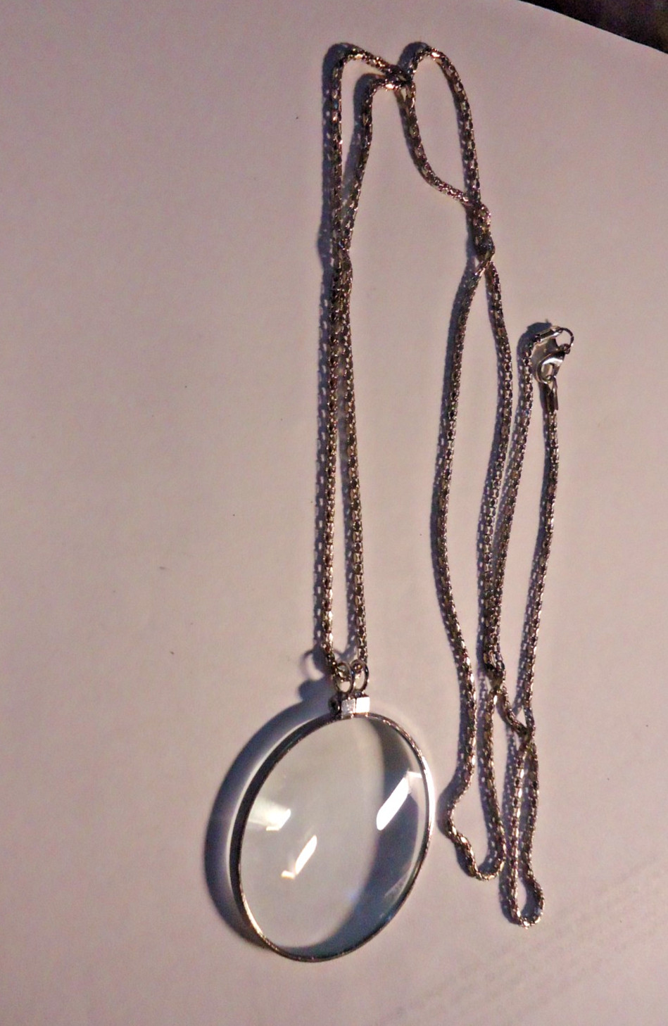 5X Magnifier Reading Magnifying Glass Lens Pendant Necklace 36” silver plated.